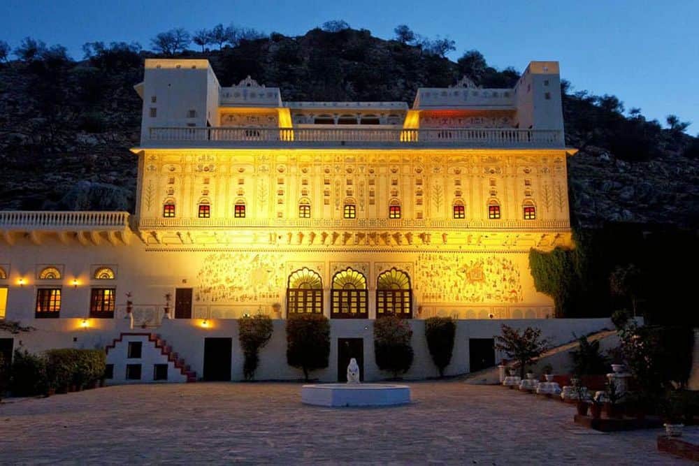 10 Day Wellness Retreat in Magnificent Castles and Forts of India 1