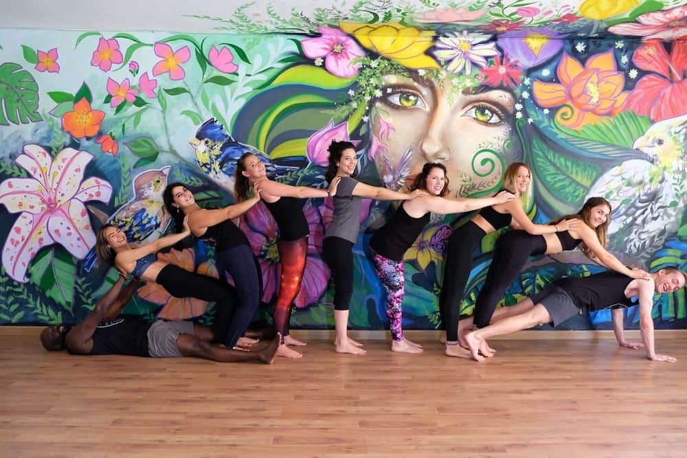 29 Day 200h YTT in the City of Eternal Spring, Colombia 1