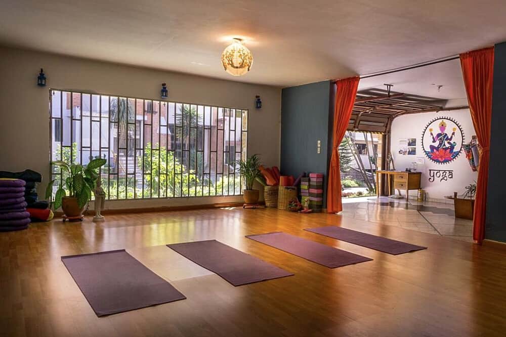 29 Day 200h YTT in the City of Eternal Spring, Colombia 8