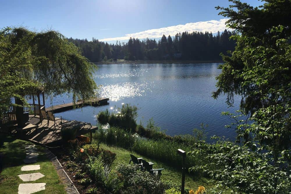 4 Day Cottage Lake B&B Silent Retreat, Washington US 1