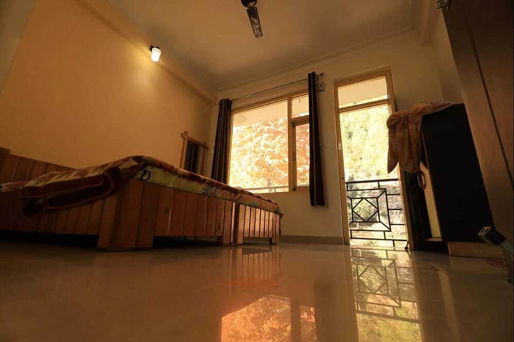 6 Day Mind & Body Detox: Yoga & Meditation Retreat in India 5