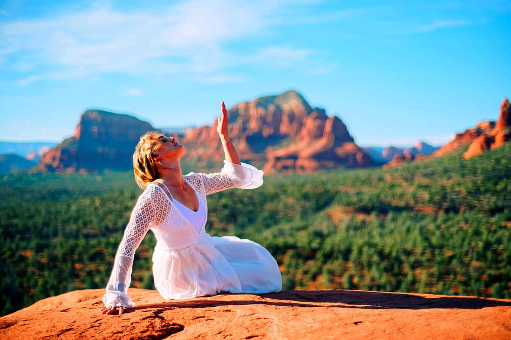 3 Day Accessing the Divine Feminine Women's Retreat in Sedona, US 1