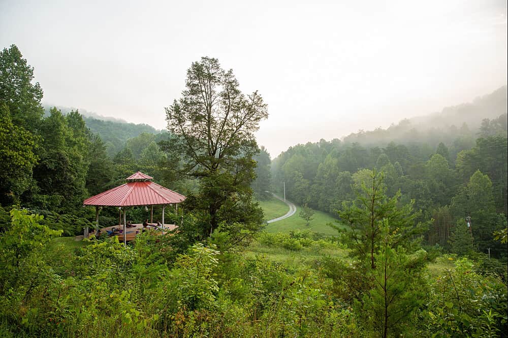 4 Day Couples Gathering in the Foothills Smoky Mountains, USA 7