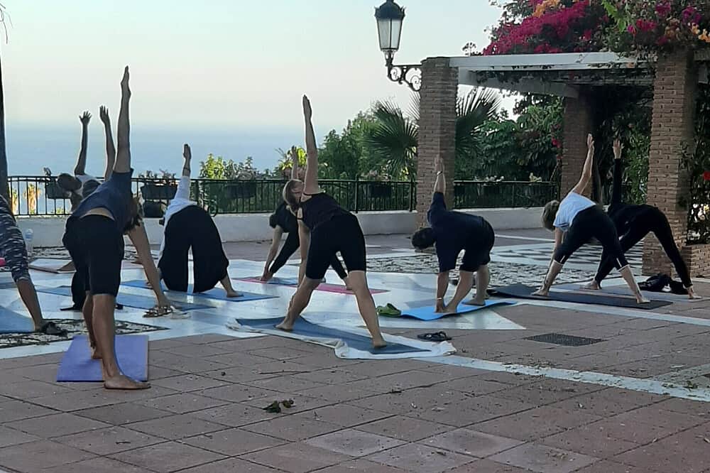 4 Day Recharging Yoga and Diving Retreat in Costa Tropical, Spain 3