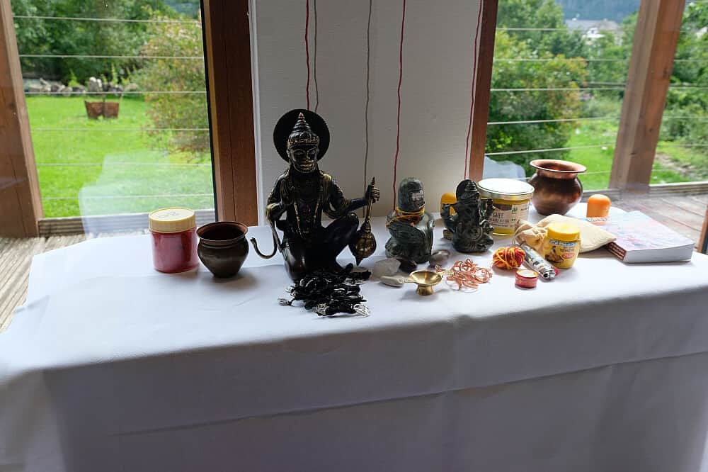 6 Day 50 Hour Yoga Nidra Training in Heimbach, Germany 4