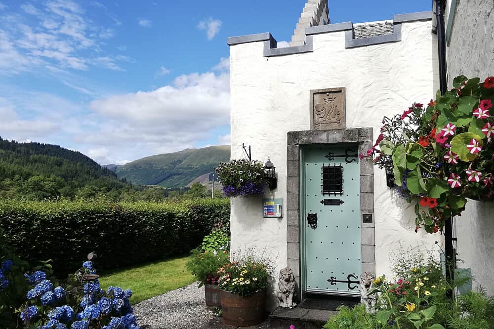 6 Day Co-Creation with Crystals Healing Retreat in Scotland 4