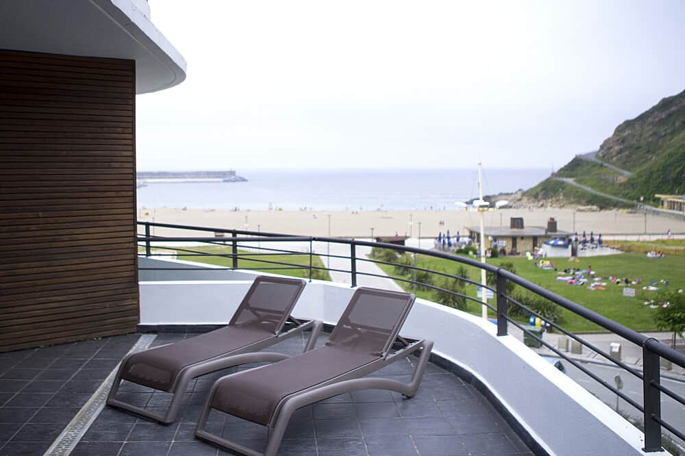 2 Day Coastal Thalasso & Wellness Retreat by the Ocean, Spain 8