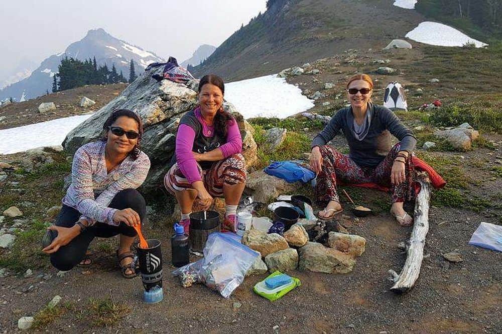 4 Day Sacred Yoga Backpacking Women's Pilgrimage, Washington, US 4