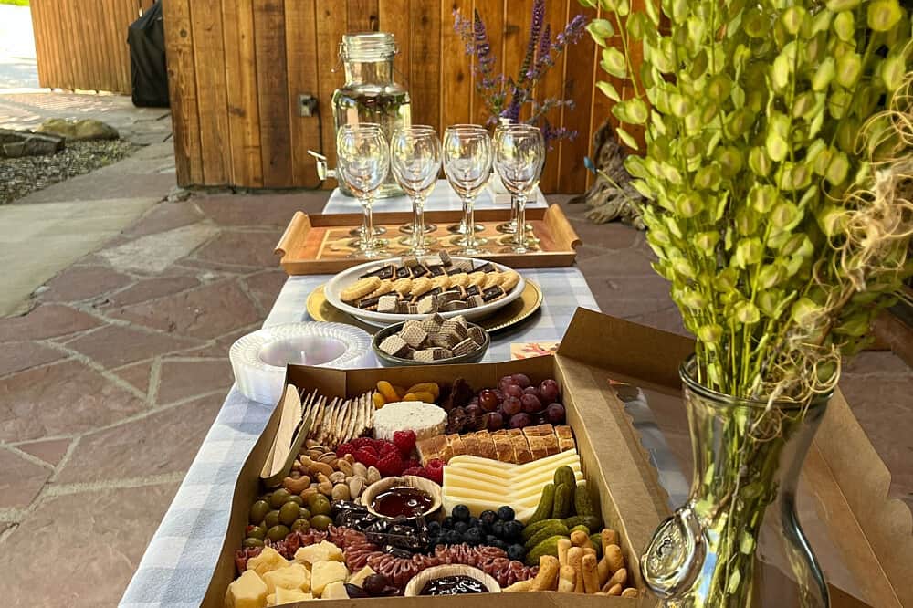 4 Day Bees, Bulbs & Bison: The Yellowstone Ecosystem, WY, US 7