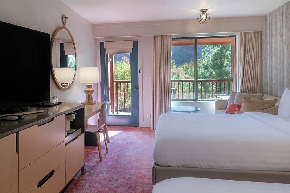 5 Day Women's Yoga, Hiking, Nature Retreat in Zion/SW Utah 7