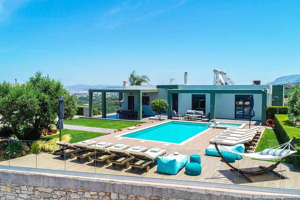 6 Day Men's Yoga & Fitness Retreat in Crete, Greece 3