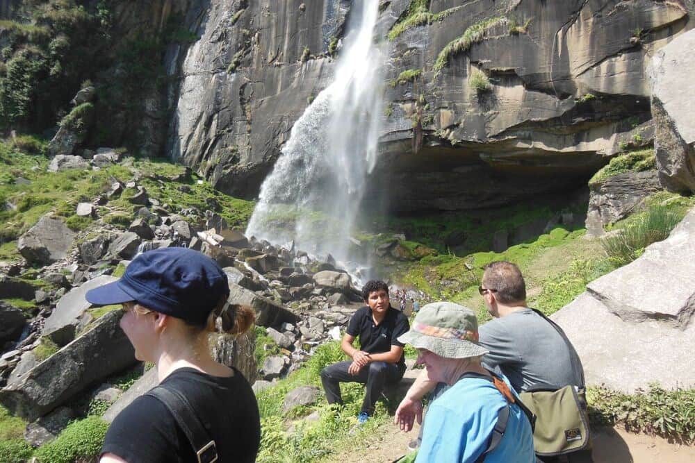 5 Day Yoga Retreat with Bhrigu Lake Trek in the Himalayas, India 4