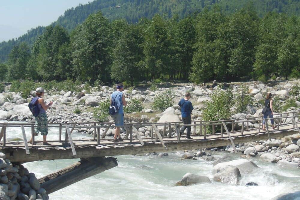 5 Day Yoga Retreat with Bhrigu Lake Trek in the Himalayas, India 2