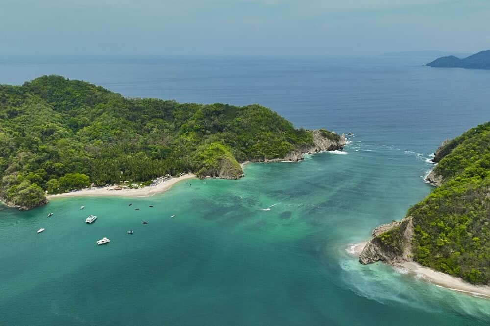 26 Day 200 HR 'Transform Your Passion" Integral YTT, Costa Rica 6