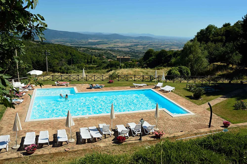 7 Day Food, Wine and Cooking Retreat in Rural Tuscany, Italy 4