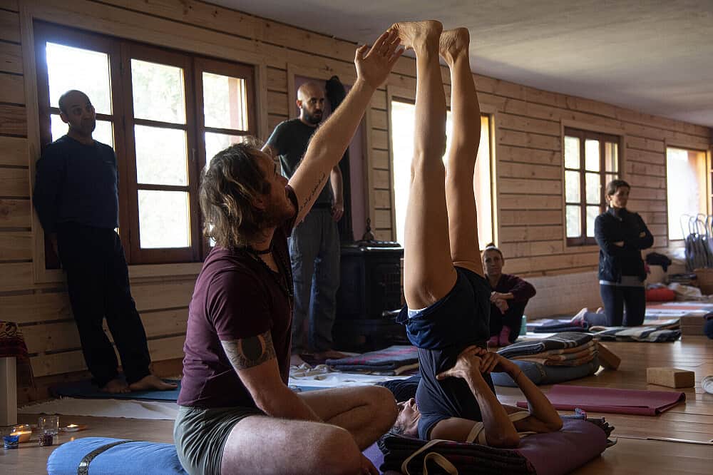 4 Day Iyengar, Hatha & Tantra Yoga in the Mountains, Spain 6