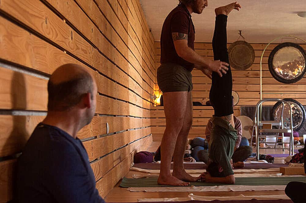 4 Day Iyengar, Hatha & Tantra Yoga in the Mountains, Spain 7