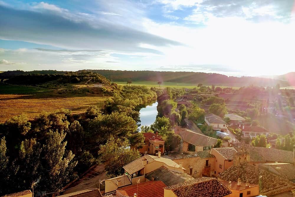 3 Day Yoga Retreat in Unspoiled Spain, 1 Hour From Madrid 1