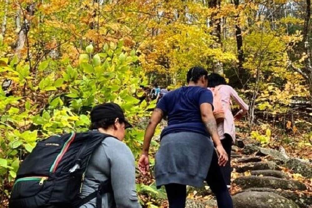 3 Day PEAK Fall Foliage Retreat in White Mountains, NH, USA 8