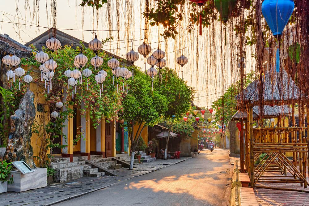 8 Day Hoi An and Hue Retreat Escape in Magical Vietnam 4