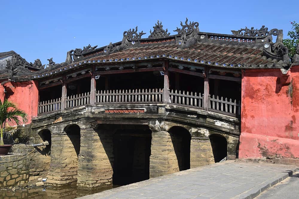 8 Day Hoi An and Hue Retreat Escape in Magical Vietnam 8