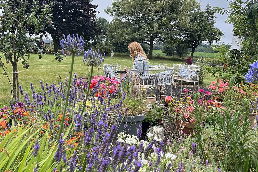 4 Day Art Healing & Expression: Private Grief Retreat in France 2