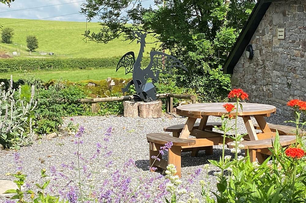 4 Day Harmonising Retreat: Transform, Ground & Renew in Wales 6