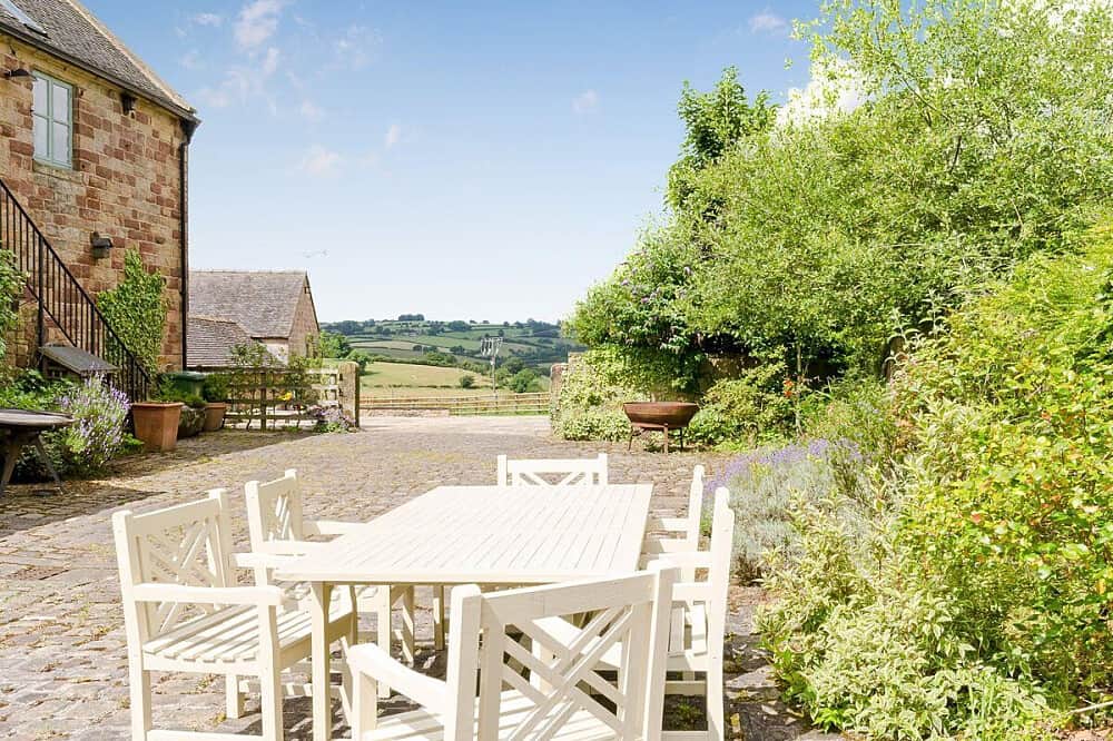 5 Day Mid-Week Hiking & Yoga Holiday in Carsington Water, UK 8