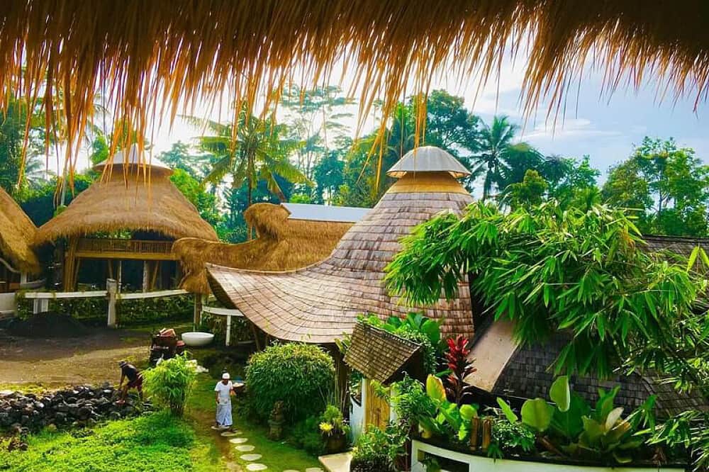 31 Day 300 Hour Yoga & Meditation Teacher Training in Ubud, Bali 2