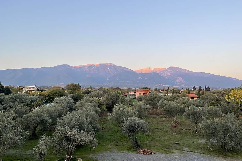 11 Day 80 Hour Advanced Yoga & Tantra Training Retreat in Greece 4