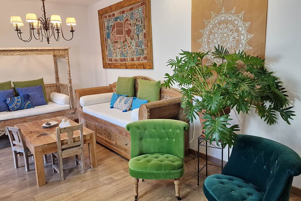 3 Day Luxury Yoga & Healing Retreat in Marbella, Spain 7