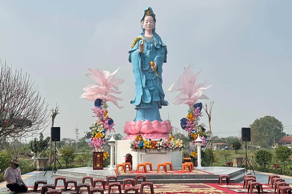 3 Day Buddhist Wisdom, Meditation & Monastic Life in Vietnam 1