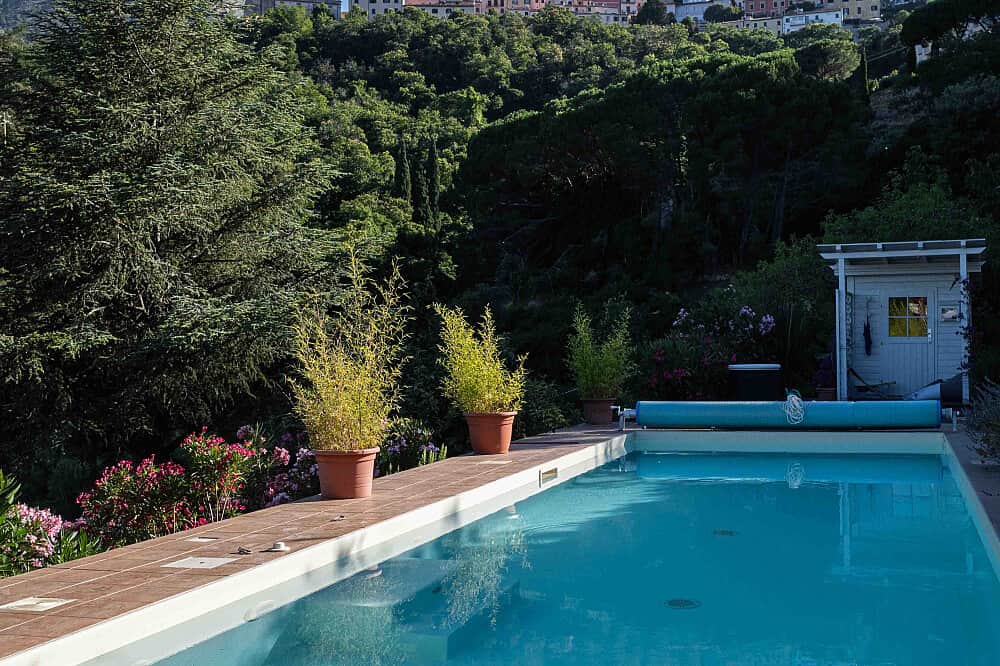 7 Day 50 Hour Aerial Yoga Teacher Training in Tuscany, Italy 3