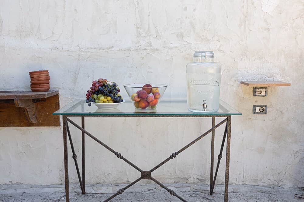 5 Day Painting on Ceramic intense Course Retreat in Italy 4