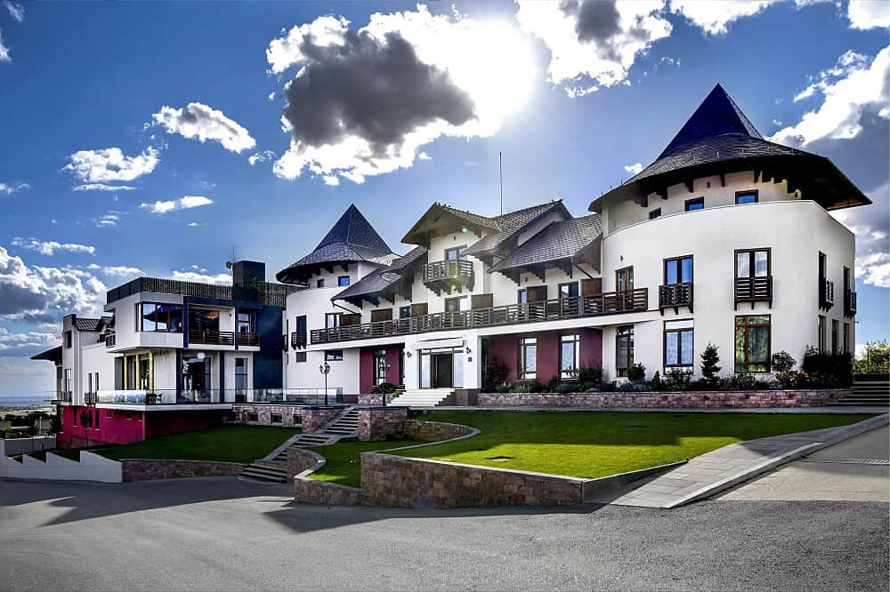 30 Day Elite Body & Mind Rejuvenation in Fruska Gora, Serbia 4