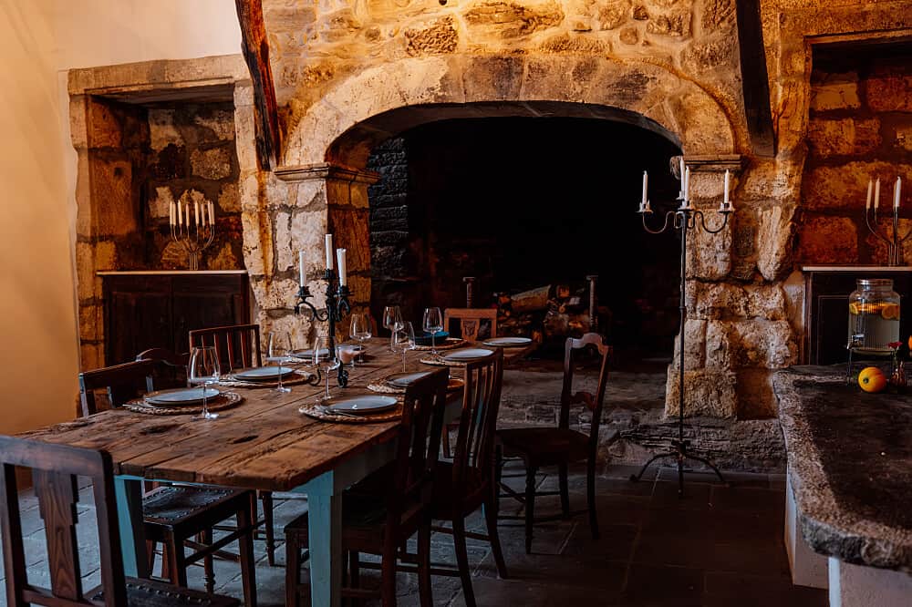 21 Day 200 Hour Hatha & Vinyasa Essential YTT in Portugal 4