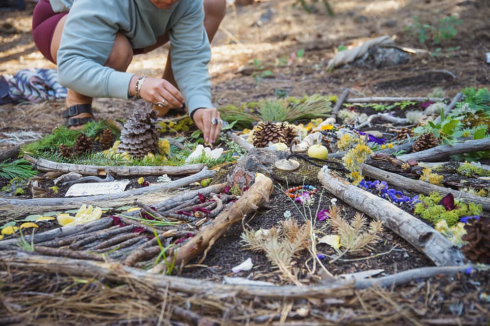 4 Day Solo Digital Detox Retreat in Mount Shasta, California, US 3