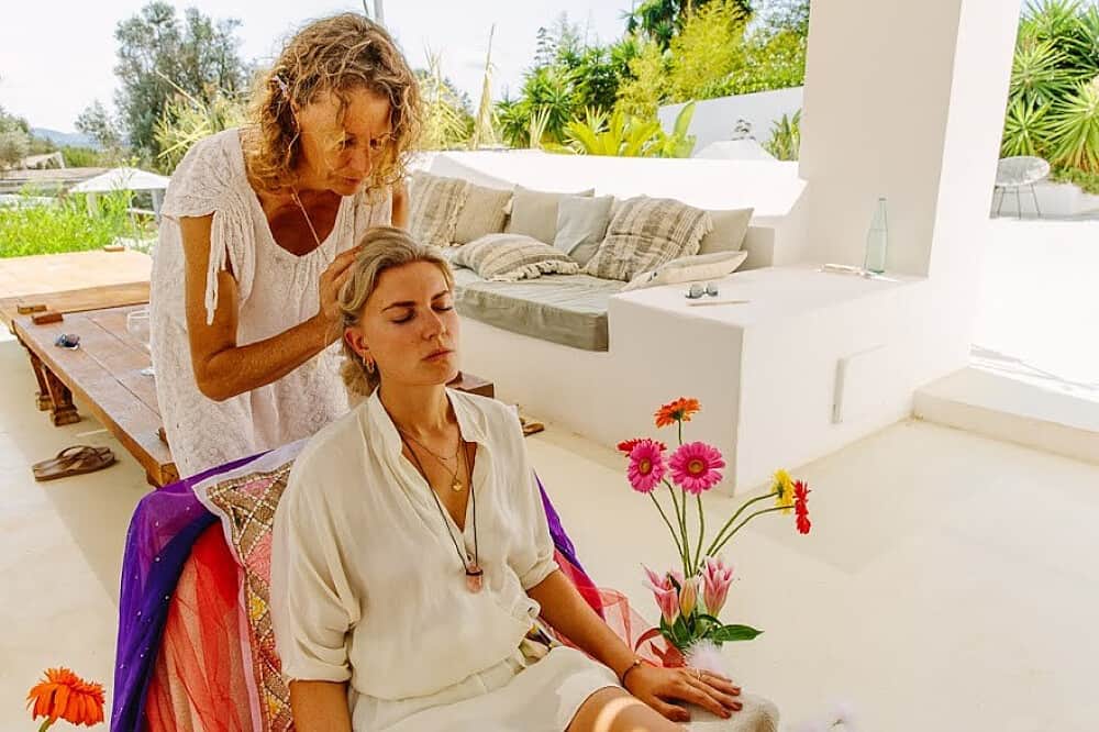 7 Day Discover the Medicine You Are to the World in Spain 3