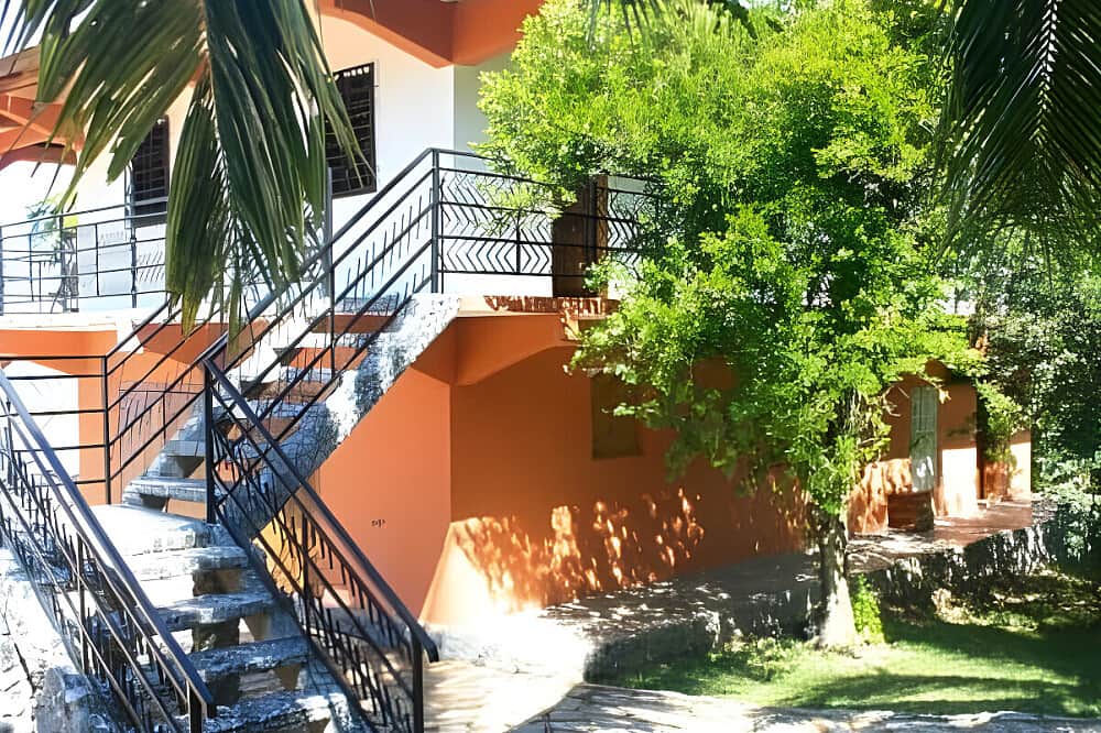 7 Day 'Vango Vango" Women's Retreat in Madagascar 5