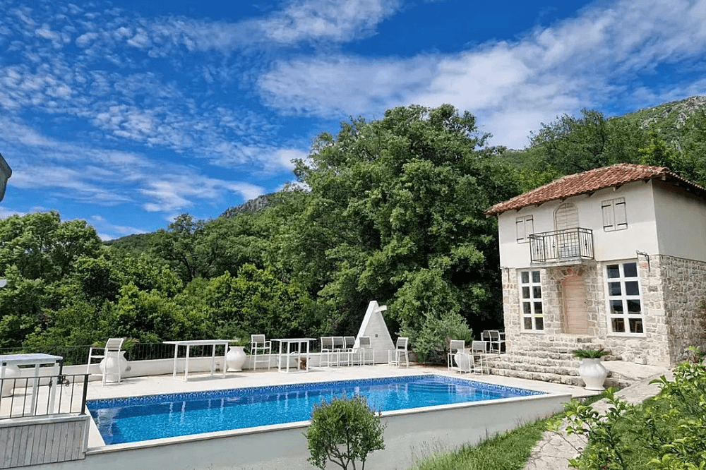 7 Day Inner Reset Retreat in Herceg Novi, Montenegro 5