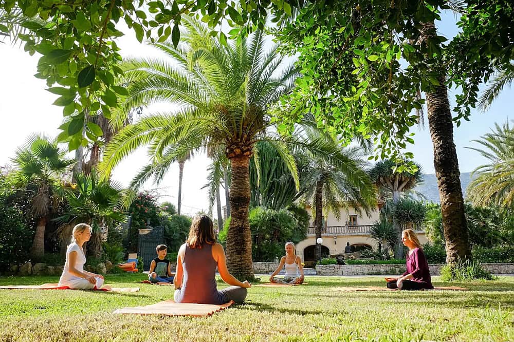 6 Day Yoga & Meditation: Change Ourselves & The World in Spain 8