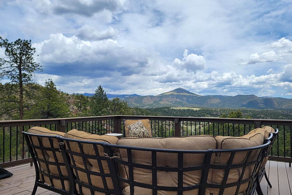 4 Day Mountaintop Private Couples Retreat with Mustangs in CO, US 5