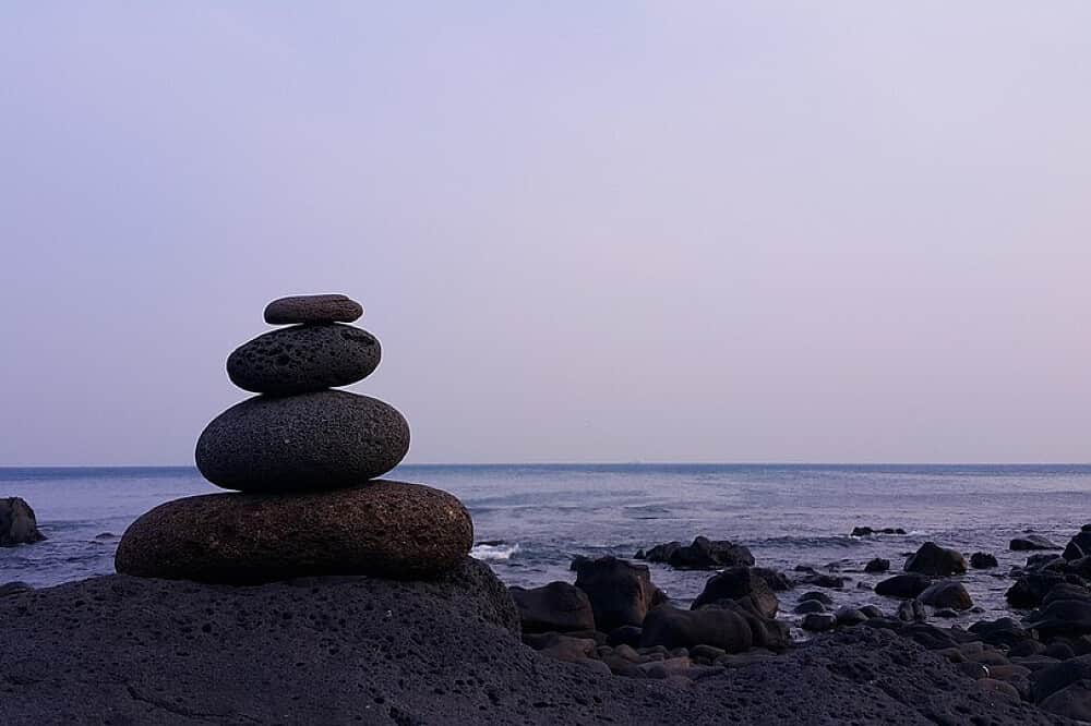 7 Day Somatic Stress Therapy Between Mountain and Seawalk, Spain 7