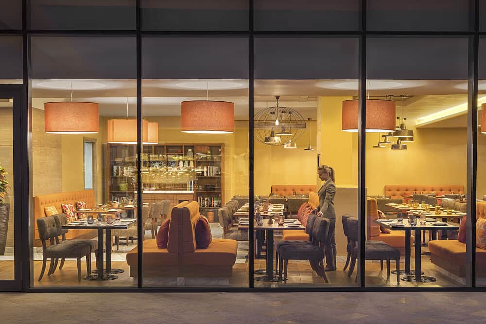 6 Day Luxury Relationship Healing Retreat in Dubai, UAE 8