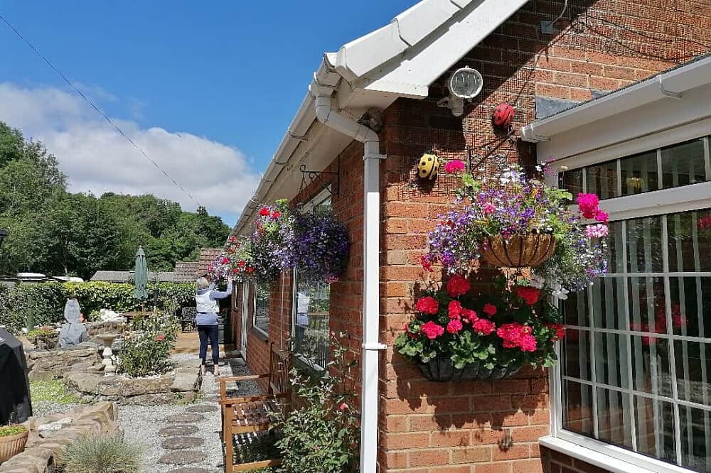 2 Day Meditation Retreat For Women in Wales, UK 4