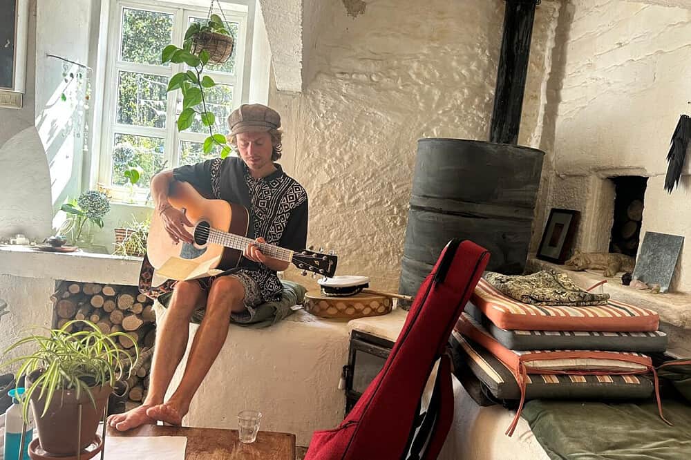 6 Day 'Songwriter & Poets" Creative Writing Retreat in Spain 4