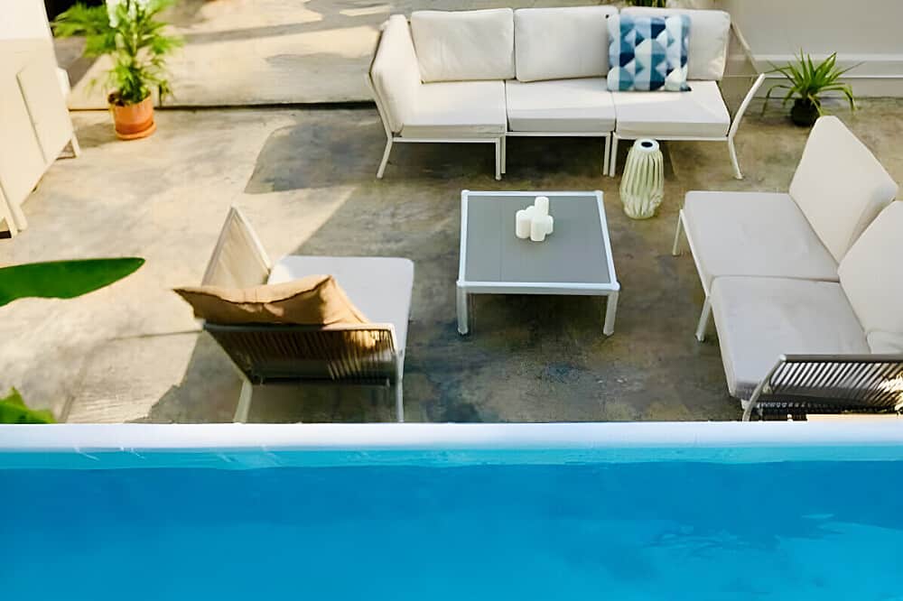 8 Day Guided Through: Women Only Retreat in South India 8