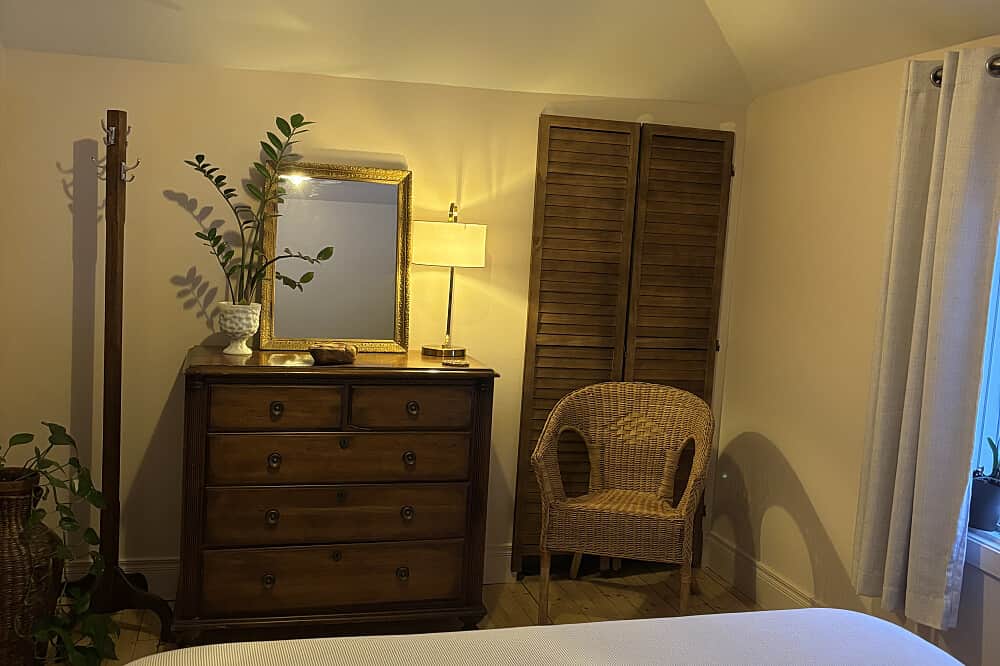 3 Day (or More) Held in the Dark: Private Retreat in Canada 5