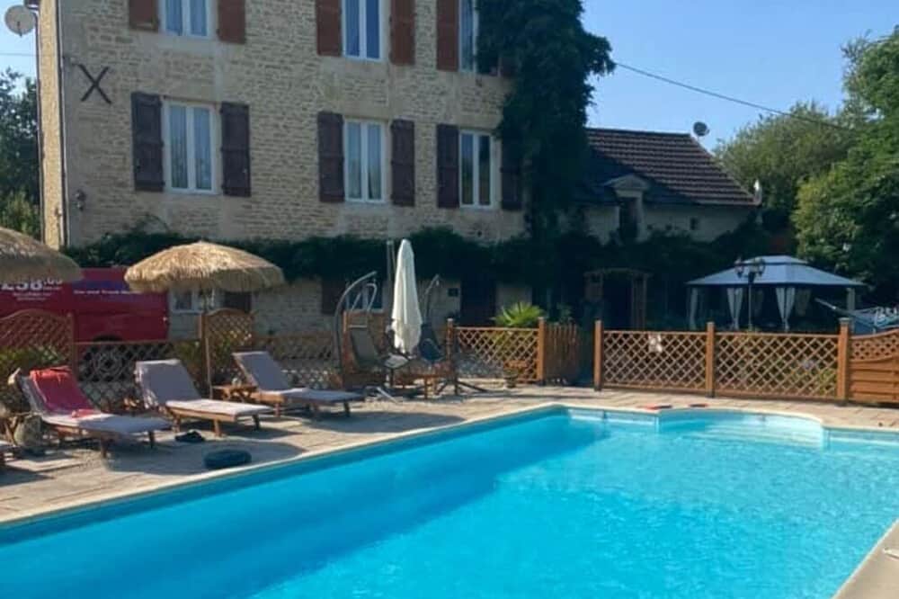 6 Day Relaxing Pilates & Yoga Women's Retreat in France 2