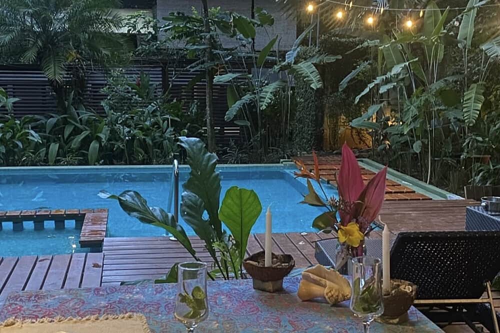 7 Day Private Locally Guided Couple's Surf Retreat in Costa Rica 6